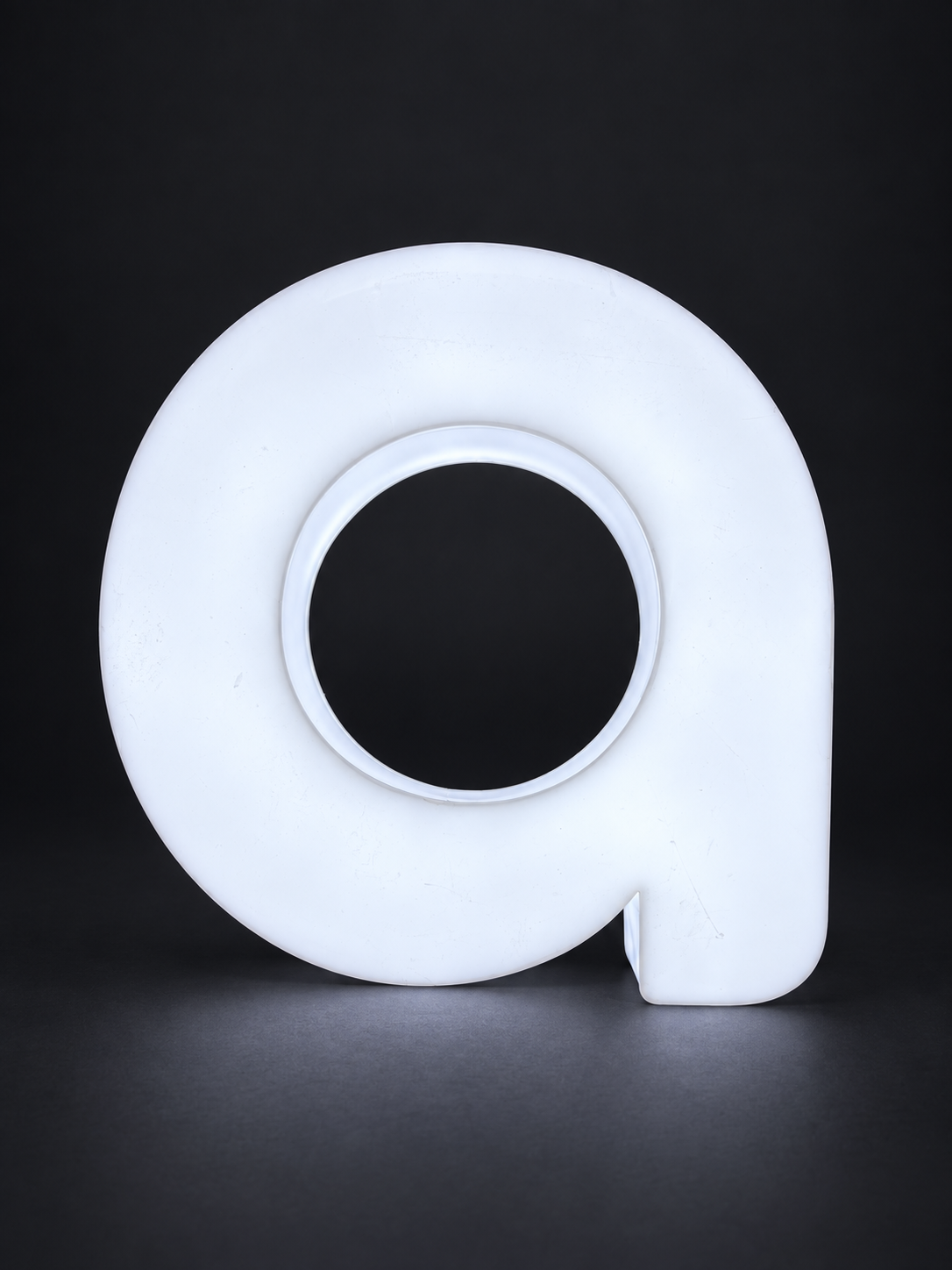 Letra volumétrica LED, vista frontal